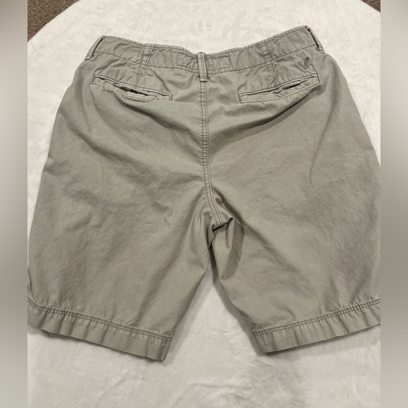 American Eagle Men's Classic Shorts - tan - Size 32 - Picture 3 of 9